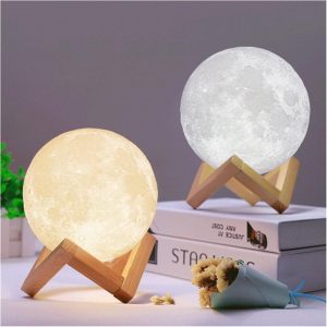 3D LED нощна лампа с форма на луна